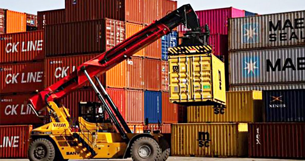 Trump Warns Against Chinese Factories in Mexico